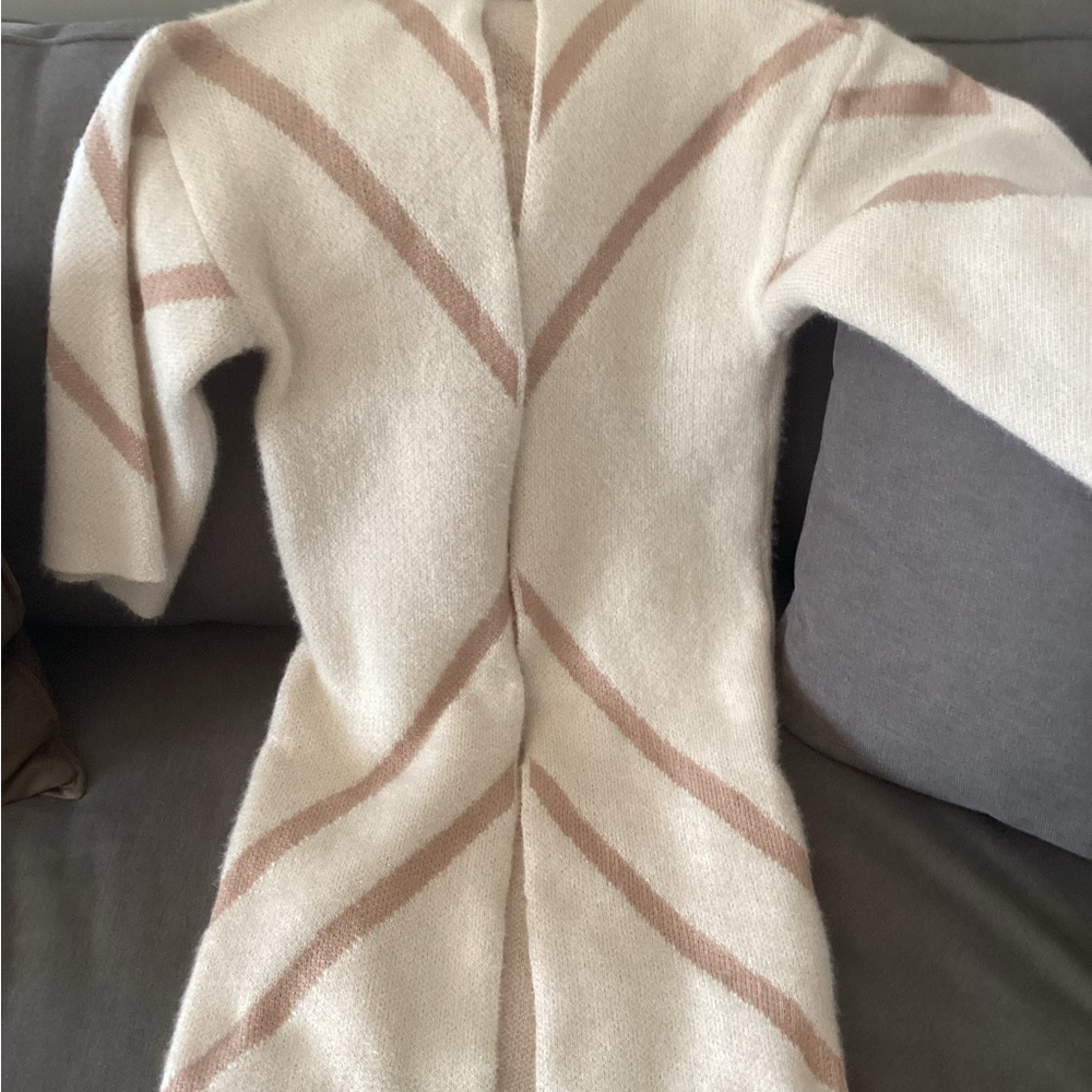 Steve Madden oversized drop shoulder 3/4 sleeve soft coat sweater tan cream - Picture 7 of 14